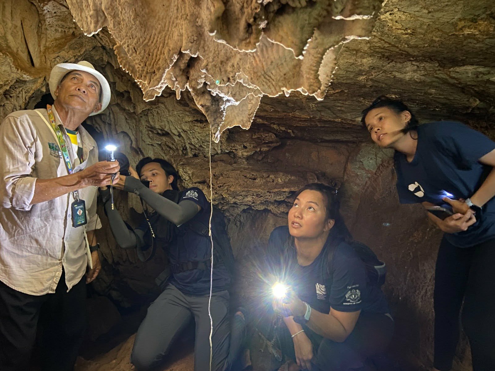Cave exploration guided by Bangli