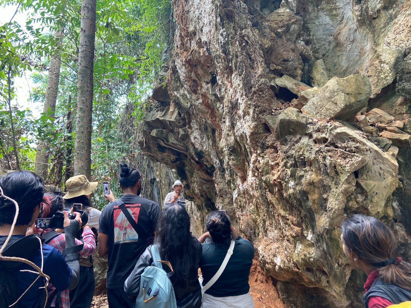 Jungle trail and geotrail